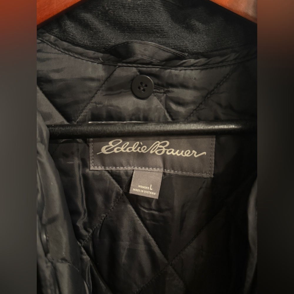 Eddie Bauer Women's Girl on the Go Insulated Waterproof Trench Coat
Black Large - Picture 11 of 16